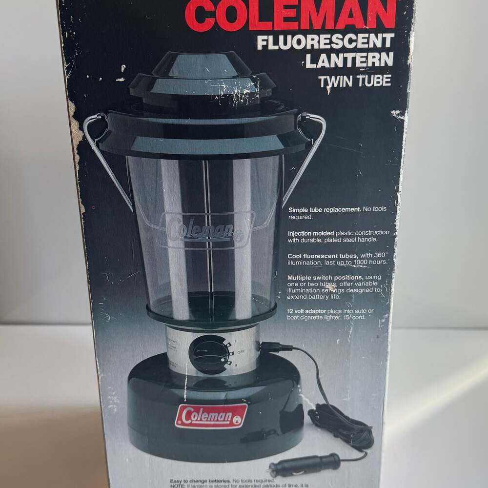 Vintage Coleman Twin Tube Fluorescent Lantern - Battery Operated - Picture 2 of 8